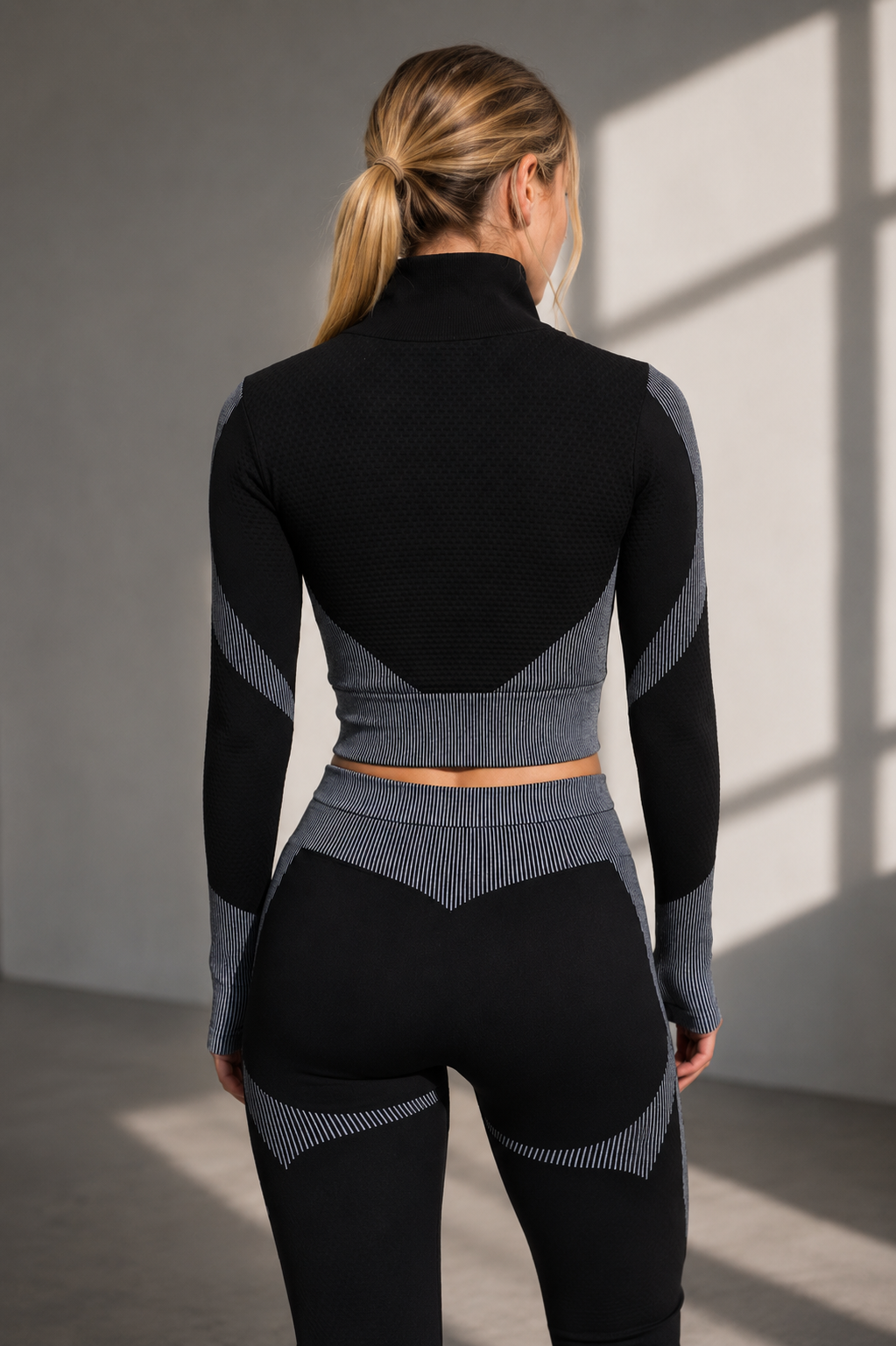 Design by M-17 – Bluză Sport Seamless Premium cu Fermoar Textured Panel Black/Grey