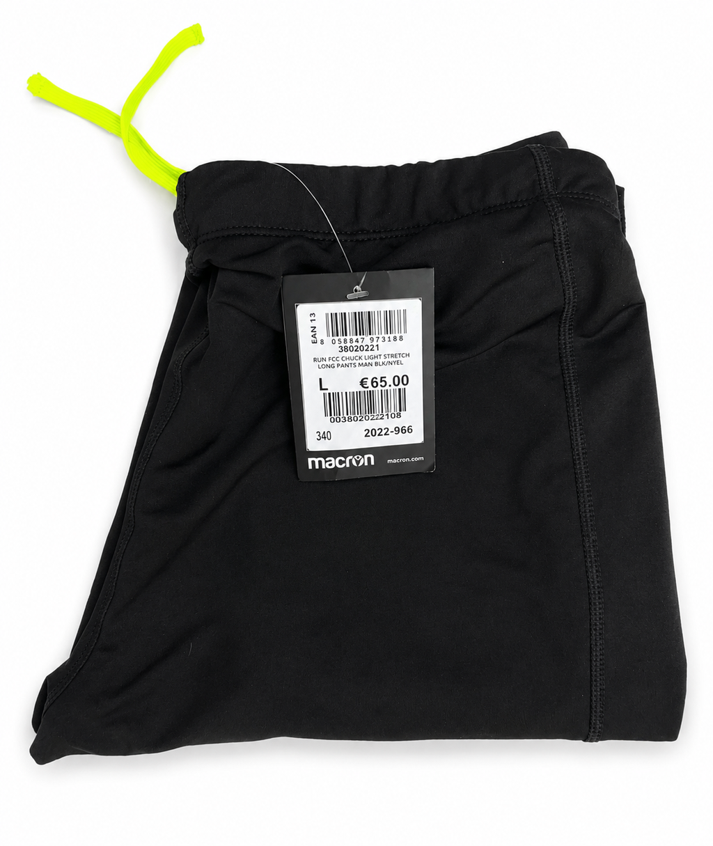 Pantaloni sport MACRON bărbați Run FCC Chuck Light Stretch negri