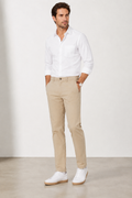 Pantaloni Chino Bărbați Amazon Essentials Straight Fit Stretch