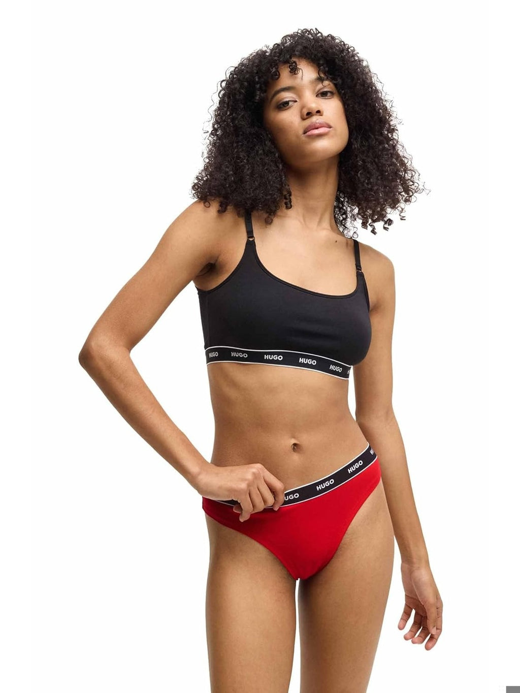 HUGO BOSS Set bucati chiloti Thong multicolor(rosu/negru/negru inimioare) femei