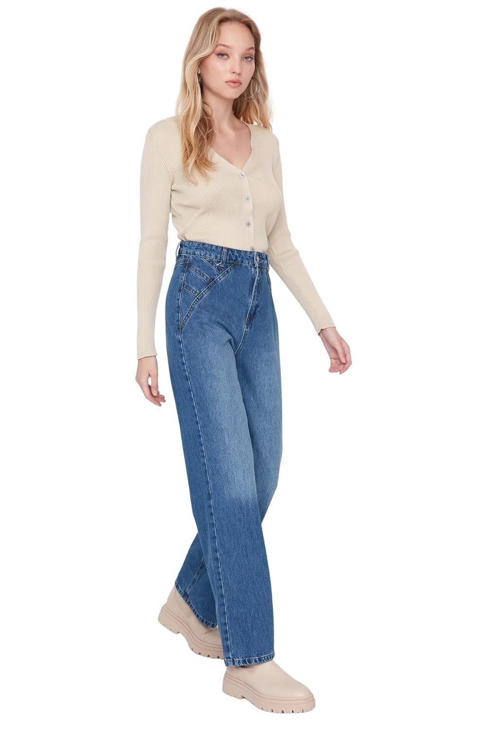 TRENDYOL Jeans femei