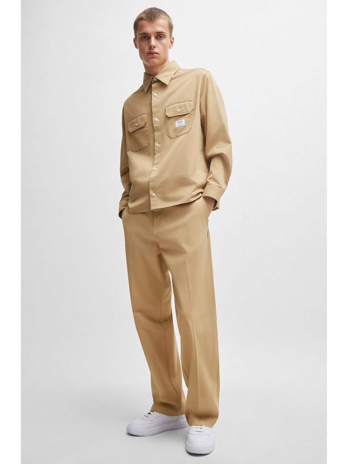 HUGO BOSS Ekynone Camasa cu maneca lunga si buzunare in fata bej barbati