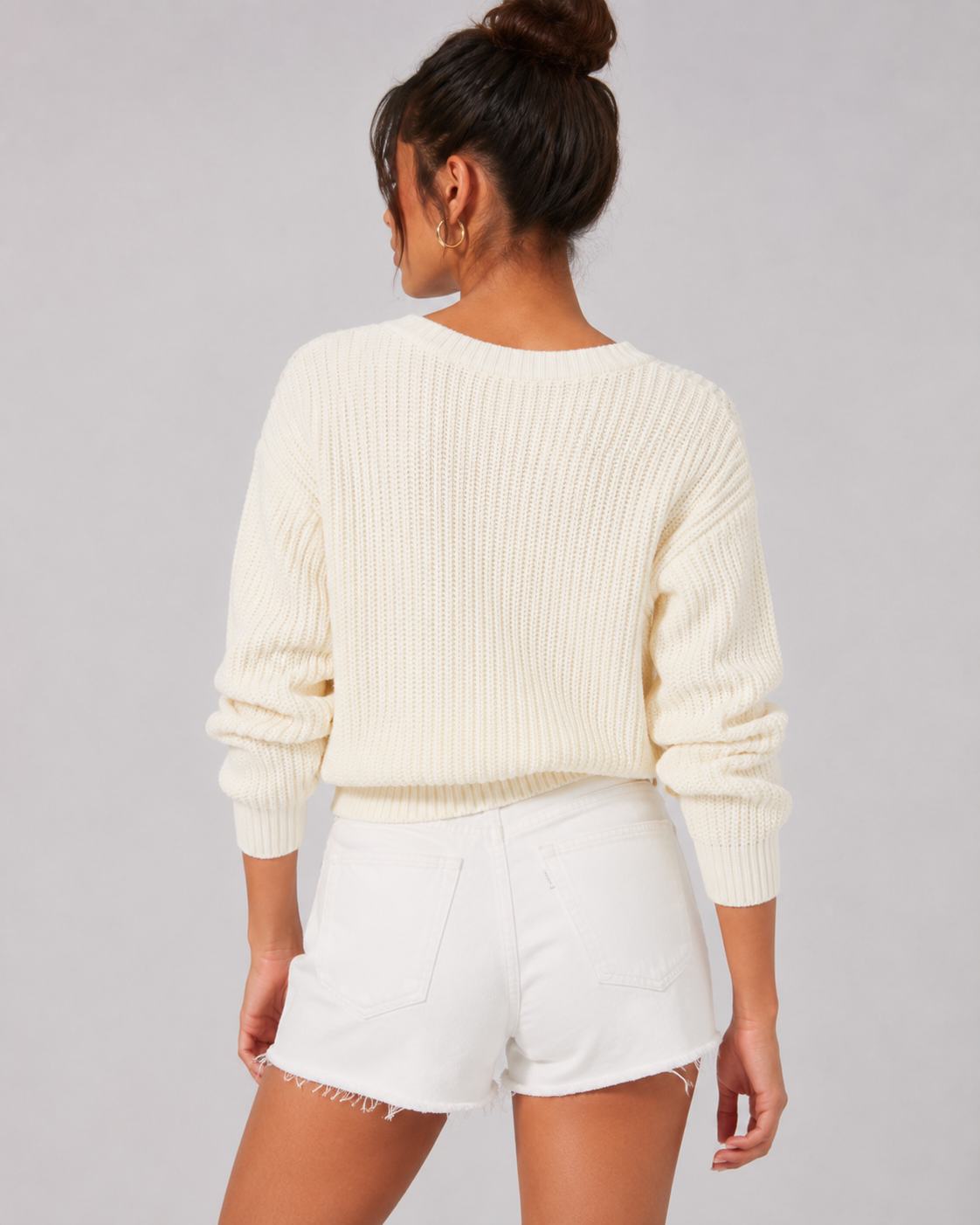 Pulover tricotat The Drop femei Selena Cable Front Cropped – Whisper White