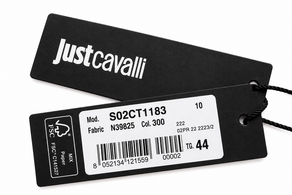 Etichetă Just Cavalli originală pe fundal alb, model S02CT1183